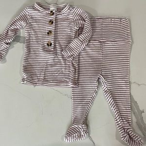 Lou Lou & Co newborn top and bottoms